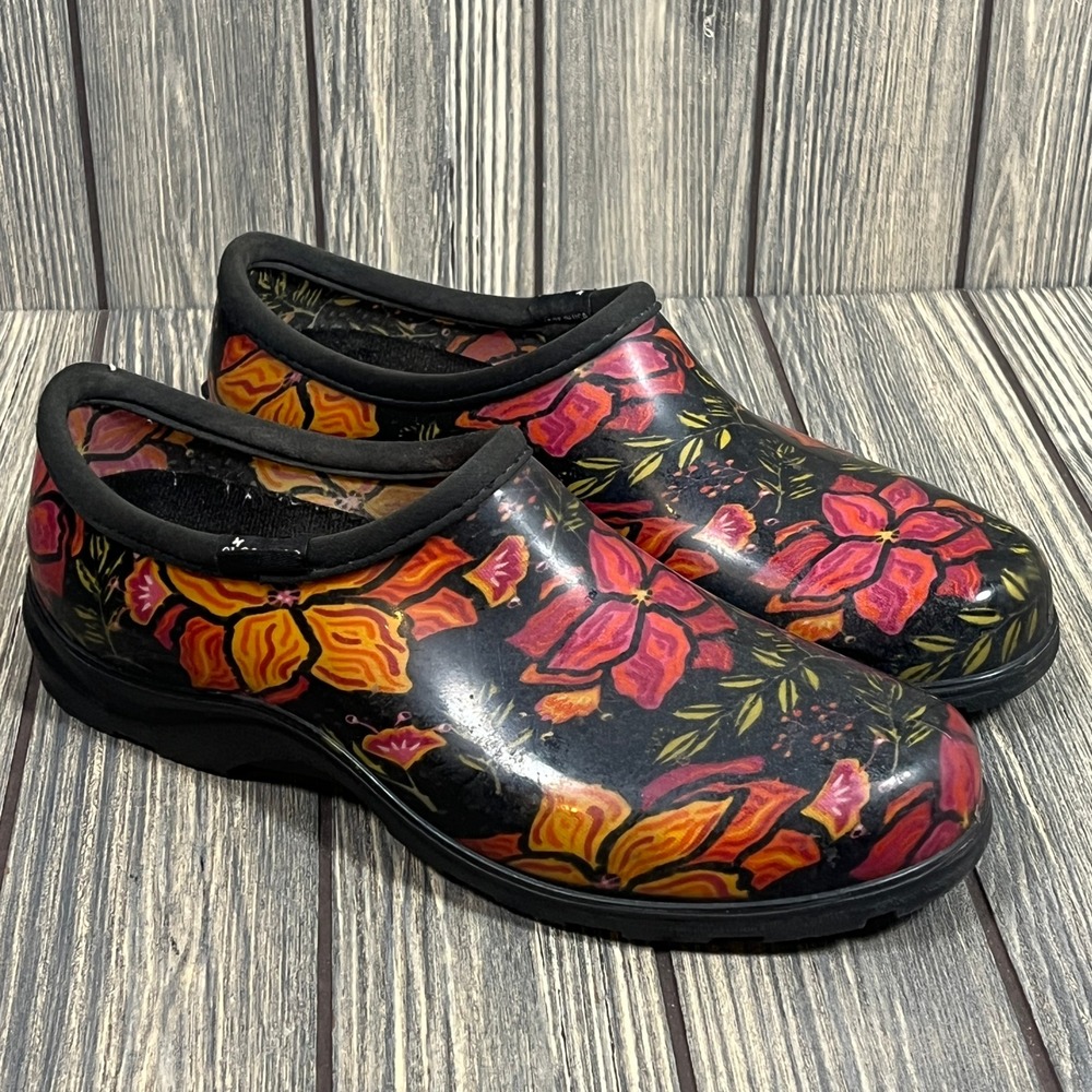 Sloggers Garden Shoes Women Sz 10 Black Floral Waterproof Slip On Comfort Clogs